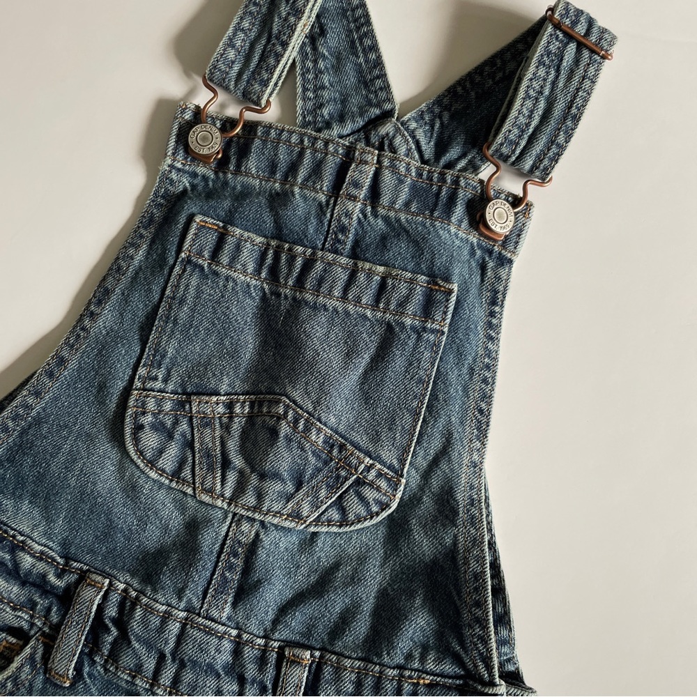 New Gap Overalls - Picture 3 of 8